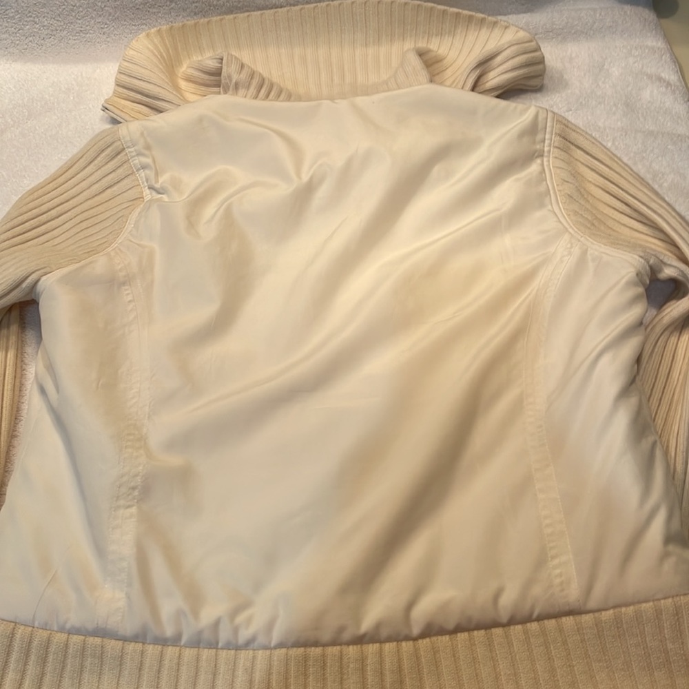 Tahari Jacket - Picture 10 of 11